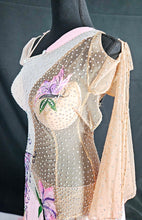 Cargar imagen en el visor de la galería, VESTIDO DE SALÓN DE HADAS ROSA PINTADO A MANO "USADO"