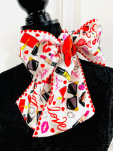 Load image into Gallery viewer, Love Scarf